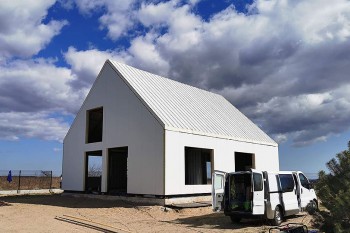 Dom z kontenerów morskich